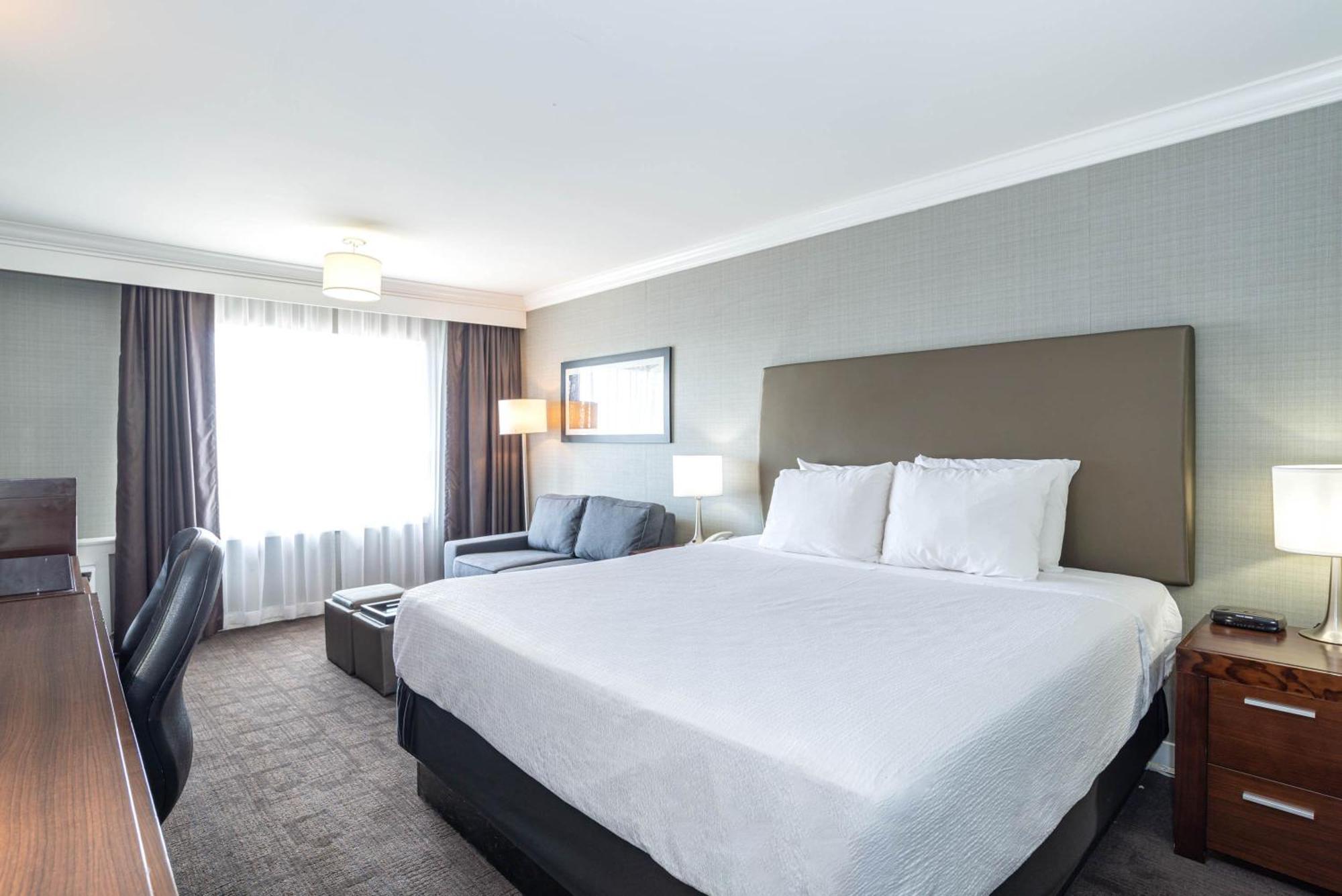 Sandman Hotel Ред-Дір Екстер'єр фото
